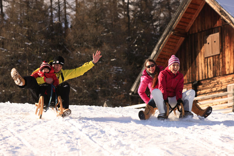 Winter Winterurlaub Schlittenfahren Preber Lungau Rodelbahn